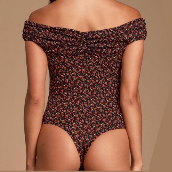 Lulus Top Bodusuit Ribbed Off the Shoulder - Picture 4 of 13